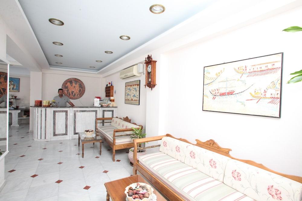 Dioskouri Art Villas Kamari  Exterior photo