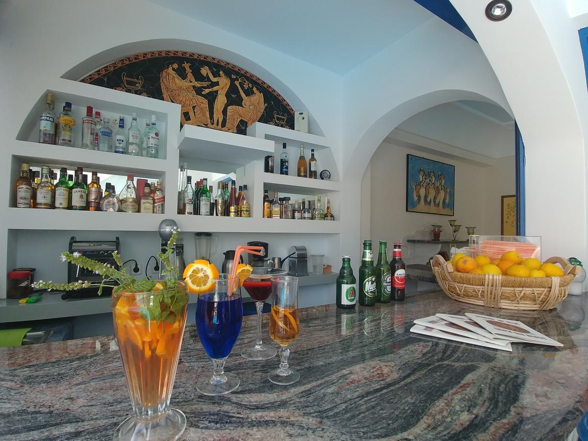 Dioskouri Art Villas Kamari  Exterior photo